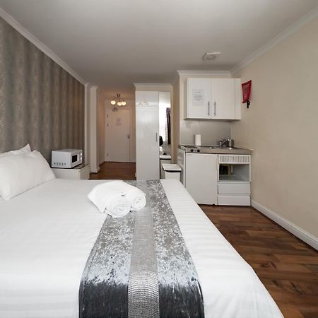 Flexistay Tulsi Aparthotel Кройдон Экстерьер фото