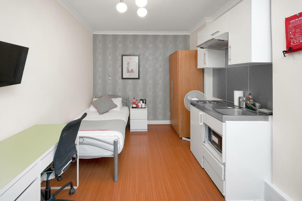 Flexistay Tulsi Aparthotel Кройдон Экстерьер фото